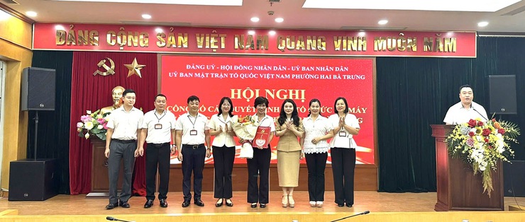 Phường Hai Bà Trưng: Tổ chức Hội nghị công các Quyết định về tổ chức bộ máy và công tác cán bộ phường.- Ảnh 9.