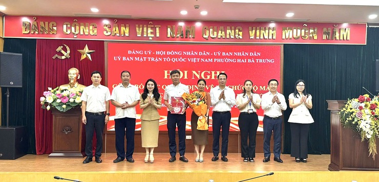 Phường Hai Bà Trưng: Tổ chức Hội nghị công các Quyết định về tổ chức bộ máy và công tác cán bộ phường.- Ảnh 6.