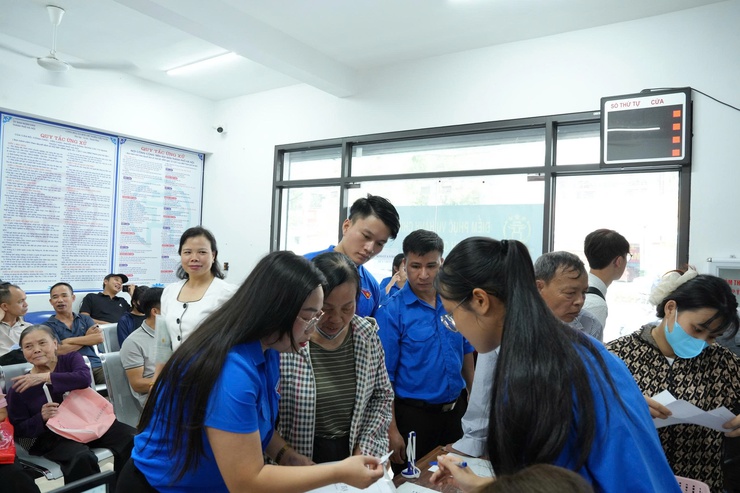 Xã Thanh Oai: 100 thanh niên tình nguyện hỗ trợ vận hành mô hình chính quyền hai cấp- Ảnh 9.