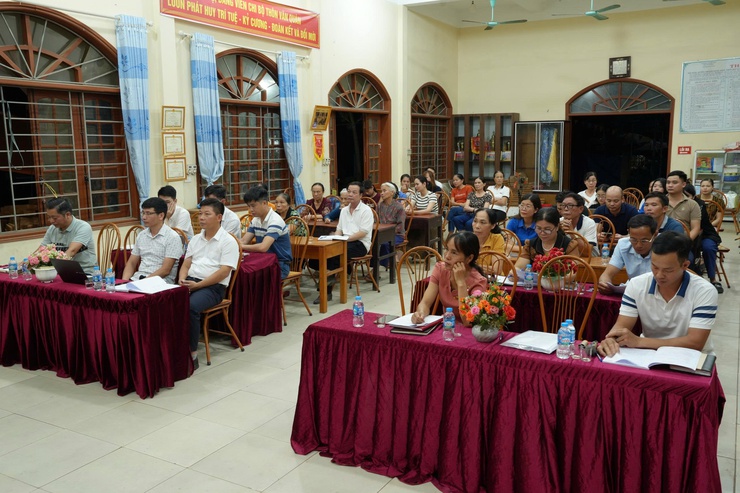 Lãnh đạo xã Thanh Oai dự sinh hoạt thường kỳ chi bộ thôn Văn Quán- Ảnh 3.
