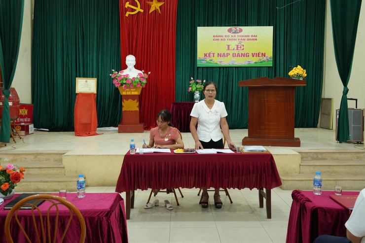 Lãnh đạo xã Thanh Oai dự sinh hoạt thường kỳ chi bộ thôn Văn Quán- Ảnh 5.