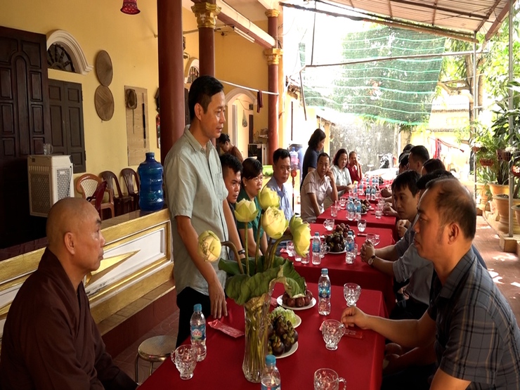 Các đồng chí lãnh đạo xã Hương Sơn thăm các cơ sở tôn giáo trên địa bàn- Ảnh 5.