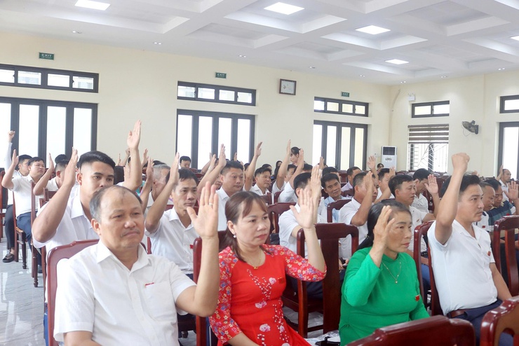 HĐND xã Xuân Mai tổ chức thành công kỳ họp thứ hai- Ảnh 7. HĐND xã Xuân Mai tổ chức thành công kỳ họp thứ hai- Ảnh 7.