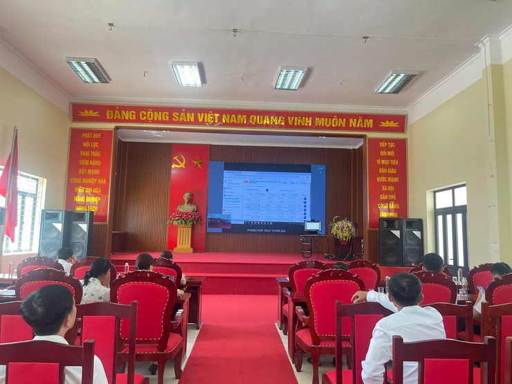 Đảng ủy xã Hòa Phú tham dự Hội nghị tập huấn sử dụng phầm mềm Quản lý văn bản và điều hành Thành phố- Ảnh 1.