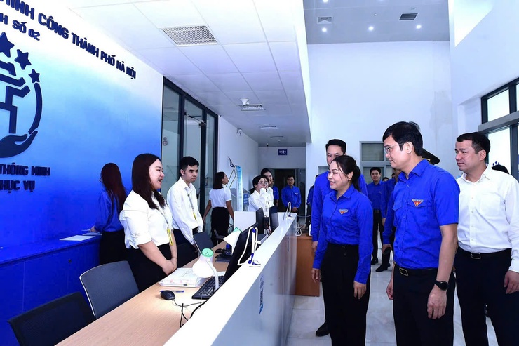 Tuổi trẻ xung kích hỗ trợ chính quyền hai cấp: Ra quân đội hình tình nguyện hỗ trợ Dịch vụ công tại cơ sở- Ảnh 4.