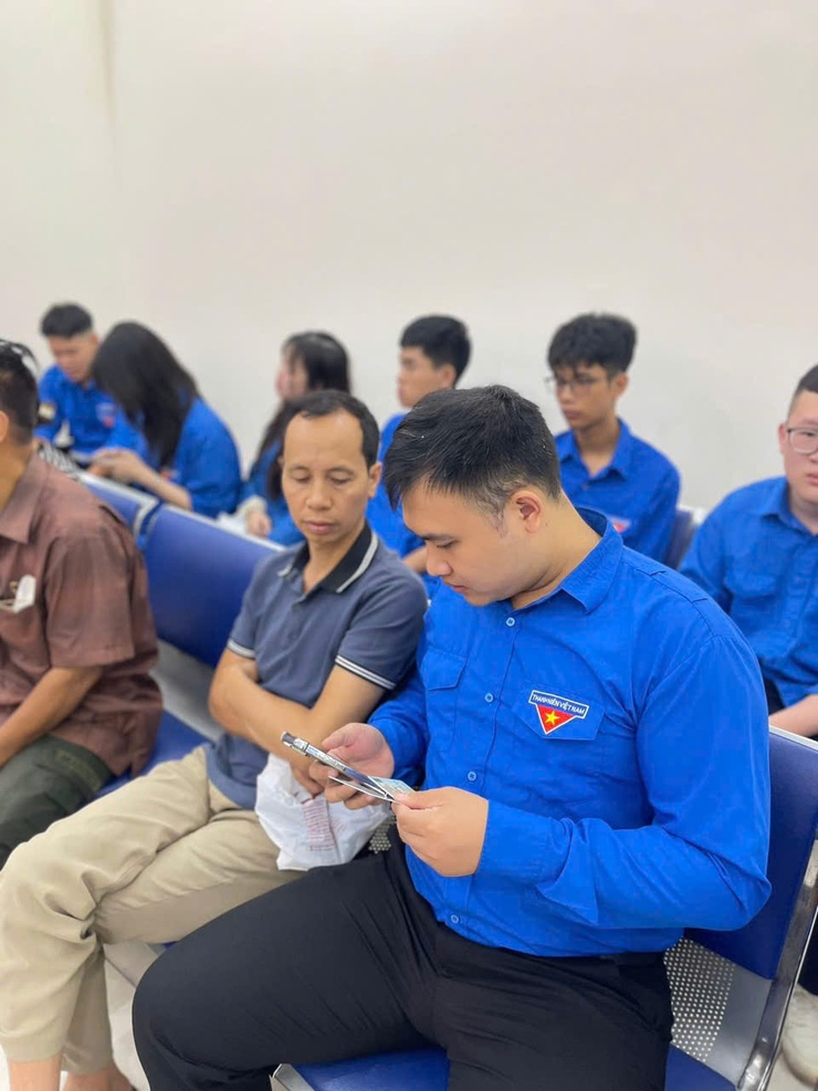 THANH NIÊN PHƯỜNG THANH LIỆT TÍCH CỰC HỖ TRỢ VẬN HÀNH MÔ HÌNH CHÍNH QUYỀN ĐỊA PHƯƠNG 2 CẤP- Ảnh 2.