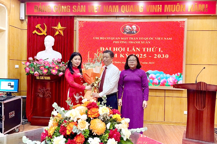Đại hội chi bộ cơ quan Ủy ban MTTQ Việt Nam phường Thanh Xuân nhiệm kỳ 2025-2030 thành công tốt đẹp! - Ảnh 1.