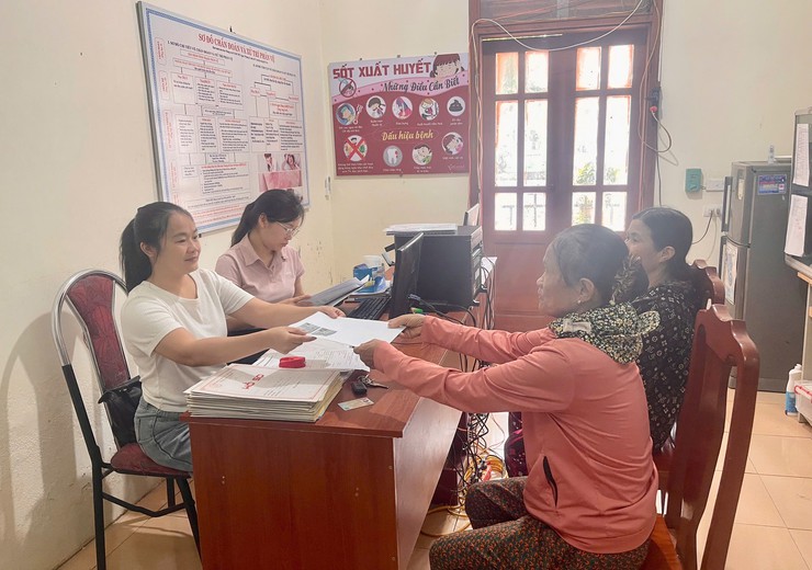 Tưng bừng tuyển sinh vào lớp 6 tại các trường THCS trên địa bàn xã Phúc Lộc năm học 2025 - 2026- Ảnh 3.
