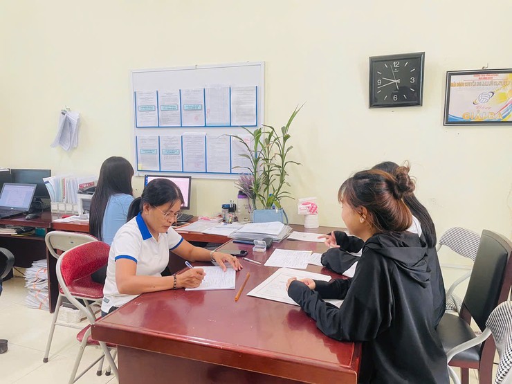 Tưng bừng tuyển sinh vào lớp 6 tại các trường THCS trên địa bàn xã Phúc Lộc năm học 2025 - 2026- Ảnh 4.