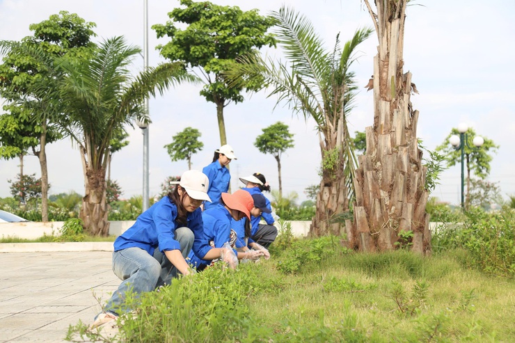 TUỔI TRẺ XÃ THƯỜNG TÍN RA QUÂN NGÀY CHỦ NHẬT XANH- Ảnh 4.