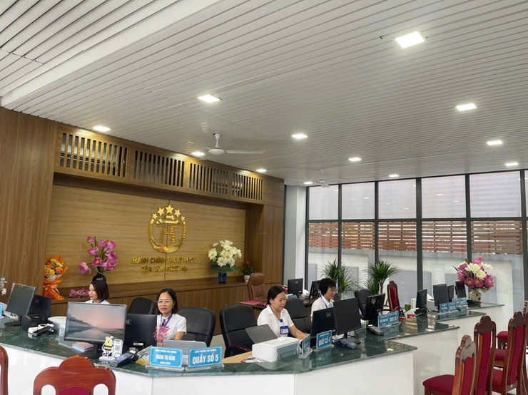 Thành phố Hà Nội đổi mới cải cách hành chính: Sáng tạo để phục vụ tốt hơn- Ảnh 2.