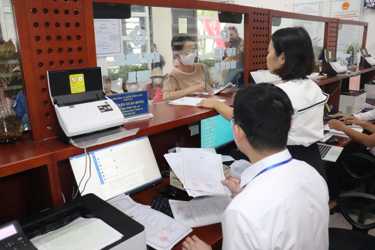 Nhìn lại tuần đầu vận hành chính quyền địa phương 2 cấp ở Thuận An- Ảnh 1.