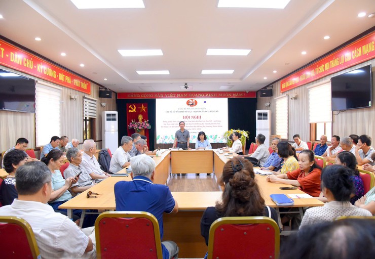 Phát huy trí tuệ tập thể, đóng góp xây dựng văn kiện Đại hội Đảng các cấp- Ảnh 2.