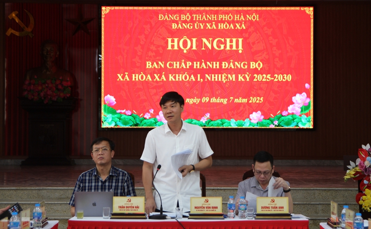 ĐẢNG ỦY XÃ HÒA XÁ TỔ CHỨC HỘI NGHỊ BAN CHẤP HÀNH THÔNG QUA ĐỀ ÁN THÀNH LẬP, SẮP XẾP CÁC TỔ CHỨC CƠ SỞ ĐẢNG- Ảnh 1.