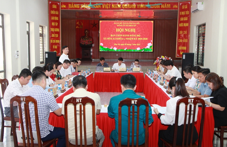ĐẢNG ỦY XÃ HÒA XÁ TỔ CHỨC HỘI NGHỊ BAN CHẤP HÀNH THÔNG QUA ĐỀ ÁN THÀNH LẬP, SẮP XẾP CÁC TỔ CHỨC CƠ SỞ ĐẢNG- Ảnh 4.