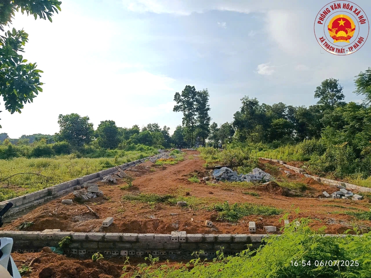 Xã Thạch Thất xử lý vi phạm, siết chặt kỷ cương, kỷ luật trong quản lý đất đai- Ảnh 1.