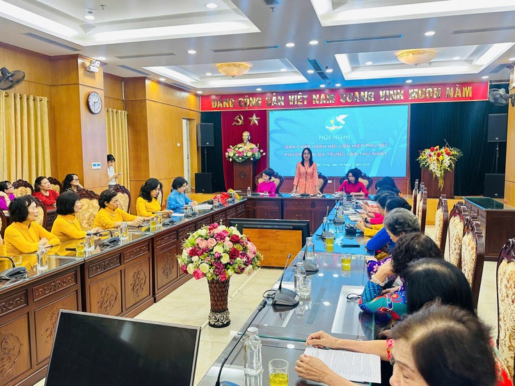 HỘI LIÊN HIỆP PHỤ NỮ PHƯỜNG HAI BÀ TRƯNG TỔ CHỨC HỘI NGHỊ BAN THƯỜNG VỤ, BAN CHẤP HÀNH LẦN THỨ NHẤT- Ảnh 2.