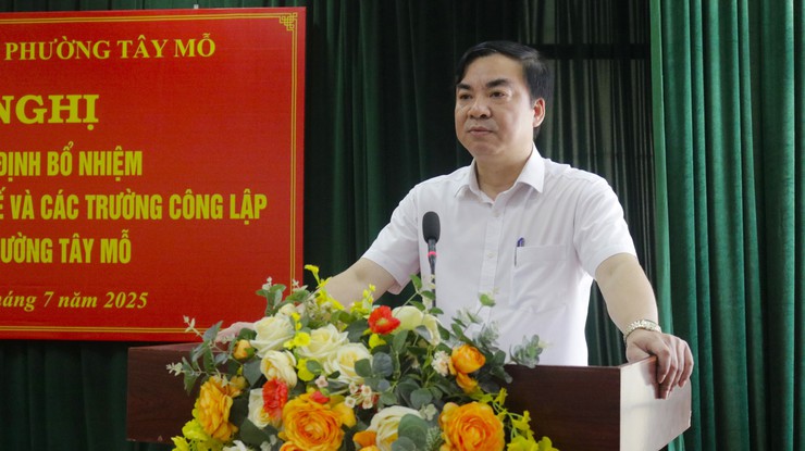 UBND phường Tây Mỗ công bố các Quyết định bổ nhiệm viên chức lãnh đạo quản lý Trạm Y tế và các trường Mầm non, Tiểu học, THCS thuộc UBND phường Tây Mỗ- Ảnh 6.