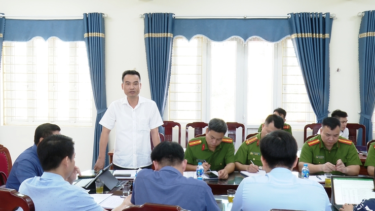 UBND xã Ứng Hoà tổ chức hội nghị giao ban công tác an ninh – trật tự trên địa bàn xã.- Ảnh 2.