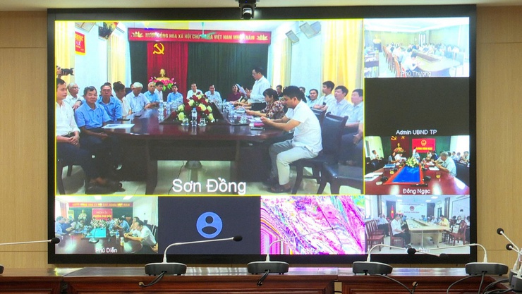 Đại biểu Quốc hội đơn vị bầu cử số 5 tiếp xúc với cử tri sau Kỳ họp thứ 9- Ảnh 2.
