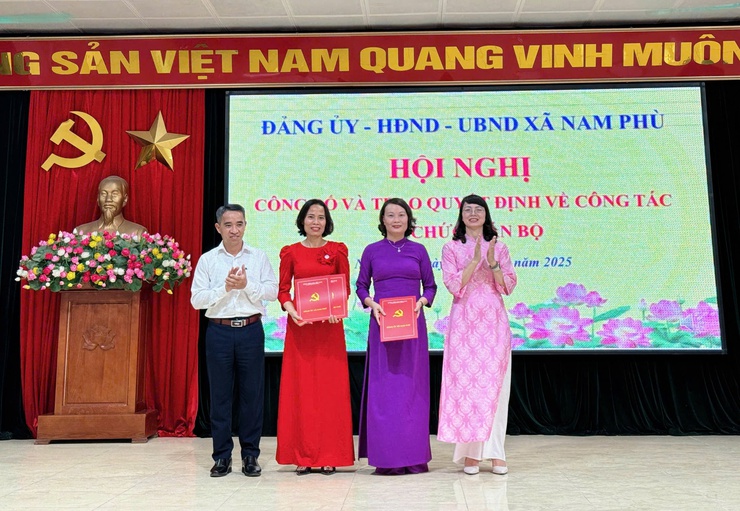 Cán bộ xã Nam Phù chủ động, tiên phong, vững vàng đổi mới- Ảnh 6.