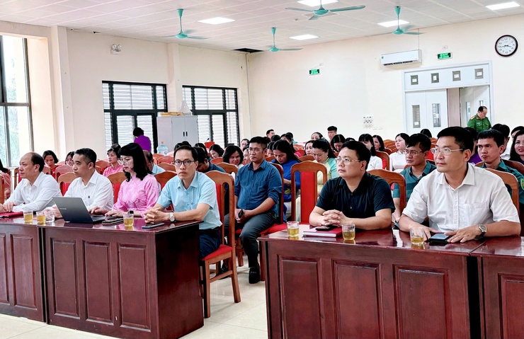 Cán bộ xã Nam Phù chủ động, tiên phong, vững vàng đổi mới- Ảnh 1.