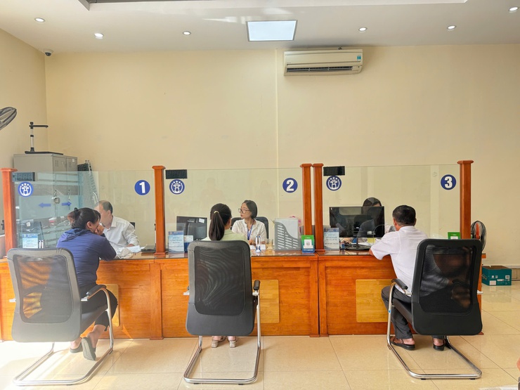 ĐIỂM PHỤC VỤ HÀNH CHÍNH CÔNG PHƯƠNG LIỆT SẴN SÀNG CUNG CẤP CÁC TIỆN ÍCH MIỄN PHÍ PHỤC VỤ NGƯỜI DÂN- Ảnh 3.