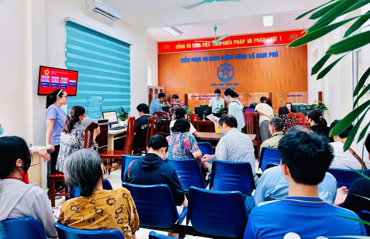 Xã Nam Phù phục vụ người dân tận tâm, hiệu quả, hướng tới xây dựng nền hành chính hiện đại, minh bạch và thân thiện.- Ảnh 1.
