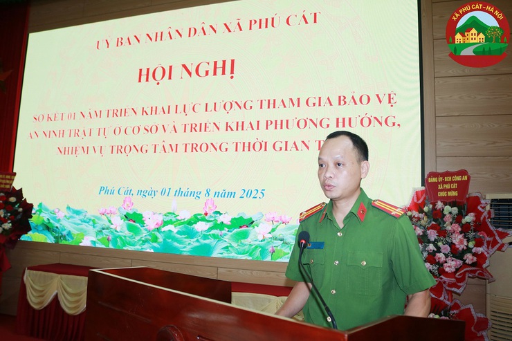 Phú Cát: Sơ kết 1 năm triển khai lực lượng tham gia bảo vệ an ninh, trật tự ở cơ sở- Ảnh 2.
