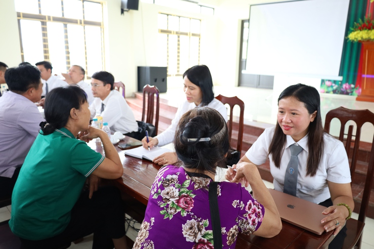 UBND xã Suối Hai tổ chức Hội nghị tuyên truyền Nghị quyết sửa đổi Hiến pháp và Luật Tổ chức chính quyền địa phương hai cấp- Ảnh 3.