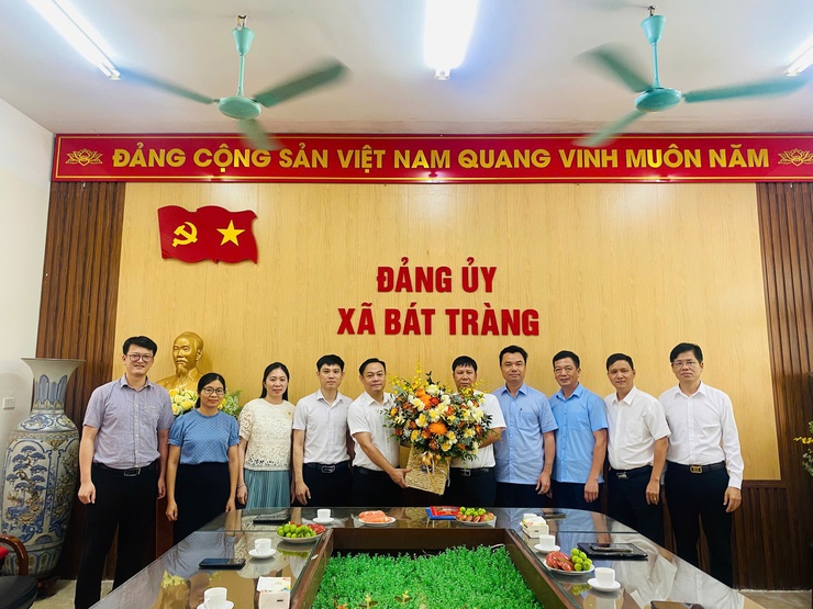 Bát Tràng gặp mặt kỷ niệm 95 năm Ngày truyền thống ngành Tuyên giáo- Ảnh 1.