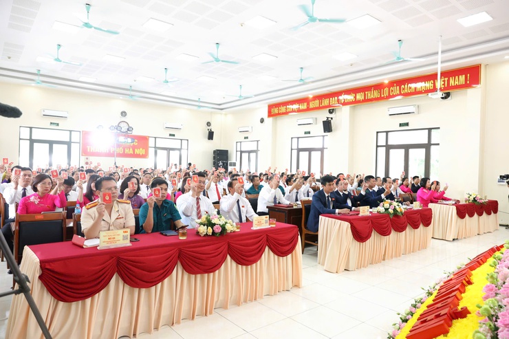 Ngày làm việc thứ nhất Đại hội đại biểu Đảng bộ xã Thiên Lộc lần thứ Nhất, nhiệm kỳ 2025 - 2030- Ảnh 7.