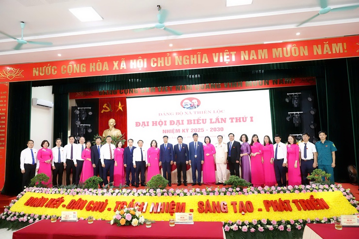 Ngày làm việc thứ nhất Đại hội đại biểu Đảng bộ xã Thiên Lộc lần thứ Nhất, nhiệm kỳ 2025 - 2030- Ảnh 14.