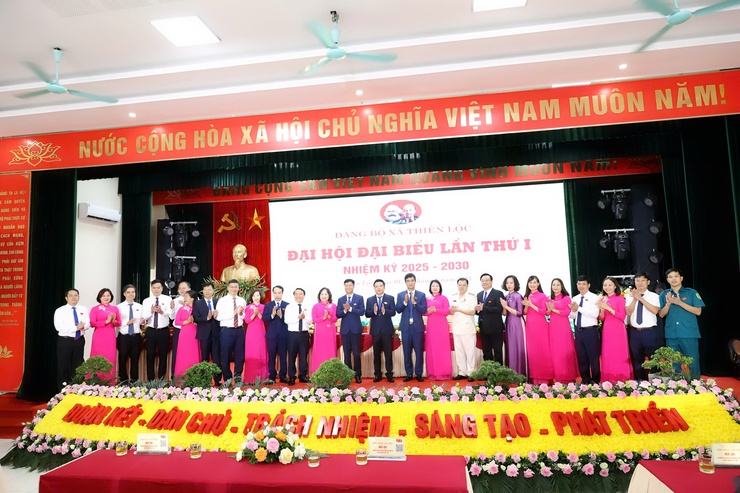 Ngày làm việc thứ nhất Đại hội đại biểu Đảng bộ xã Thiên Lộc lần thứ Nhất, nhiệm kỳ 2025 - 2030- Ảnh 17.