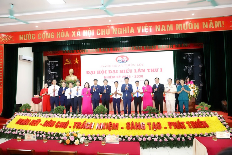 Ngày làm việc thứ nhất Đại hội đại biểu Đảng bộ xã Thiên Lộc lần thứ Nhất, nhiệm kỳ 2025 - 2030- Ảnh 15.