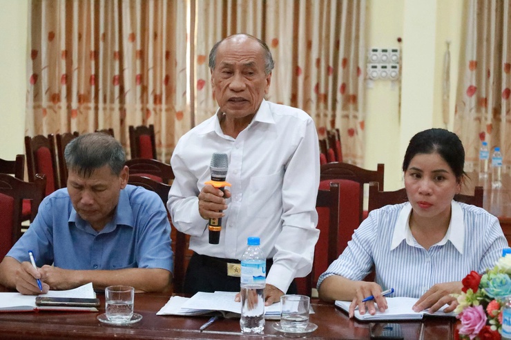 Ủy ban MTTQ Việt Nam xã Minh Châu tổ chức hội nghị lấy ý kiến góp ý vào các dự thảo văn kiện Đại hội Đảng các cấp- Ảnh 2.