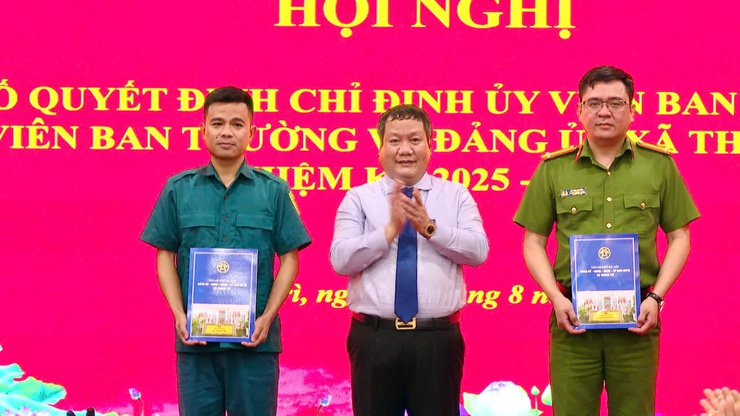 Xã Thanh Trì: Công bố Quyết định chỉ định Ủy viên Ban Chấp hành, Ủy viên Ban Thường vụ Đảng ủy xã nhiệm kỳ 2025 - 2030- Ảnh 3.