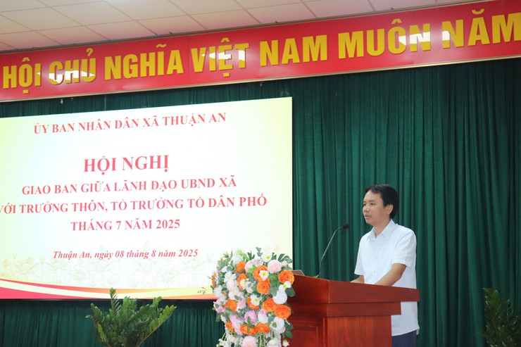 Hội nghị giao ban giữa lãnh đạo UBND xã với Trưởng thôn, Tổ trưởng TDP- Ảnh 5.