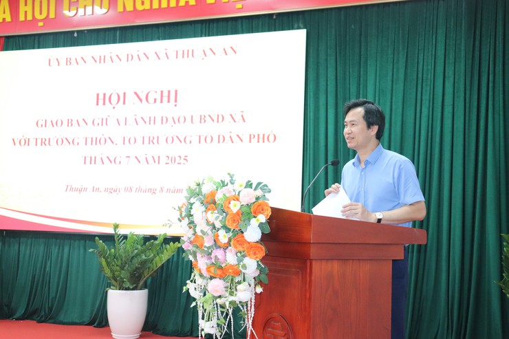 Hội nghị giao ban giữa lãnh đạo UBND xã với Trưởng thôn, Tổ trưởng TDP- Ảnh 6.