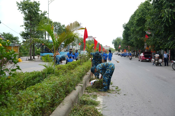 ĐOÀN THANH NIÊN XÃ THANH OAI: RA QUÂN TỔNG VỆ SINH MÔI TRƯỜNG CHÀO MỪNG ĐẠI HỘI ĐẠI BIỂU ĐẢNG BỘ XÃ LẦN THỨ I, NHIỆM KỲ 2025-2030- Ảnh 3.