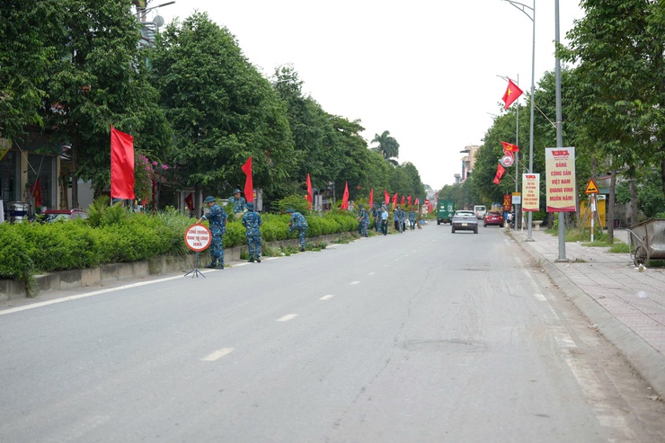ĐOÀN THANH NIÊN XÃ THANH OAI: RA QUÂN TỔNG VỆ SINH MÔI TRƯỜNG CHÀO MỪNG ĐẠI HỘI ĐẠI BIỂU ĐẢNG BỘ XÃ LẦN THỨ I, NHIỆM KỲ 2025-2030- Ảnh 2.