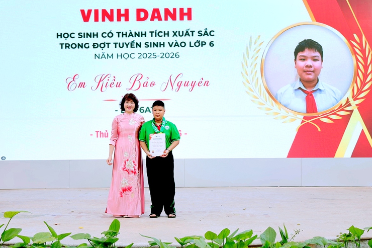 Trường THCS Thư Lâm tổ chức chương trình Chào đón học sinh lớp 6 năm học 2025-2026- Ảnh 11.