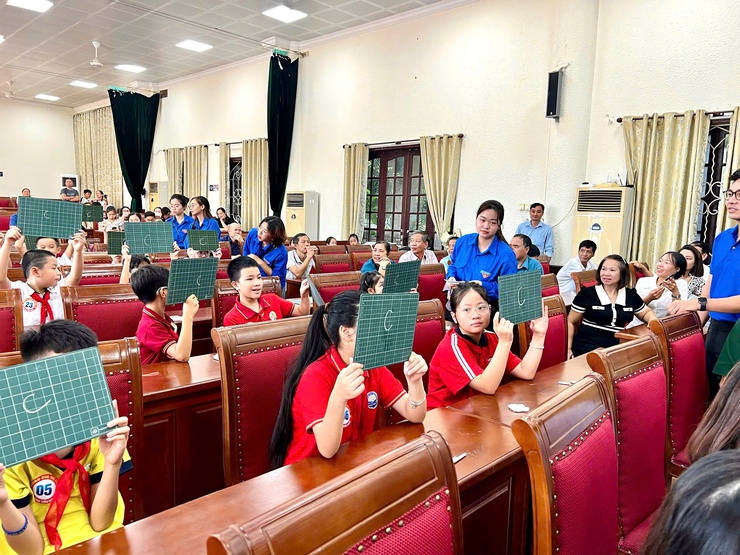 XÃ THANH TRÌ: ẤN TƯỢNG CUỘC THI “ĐƯỜNG ĐUA TRÍ TUỆ” - CHIẾN DỊCH THANH NIÊN TÌNH NGUYỆN HÈ 2025 - Ảnh 7.