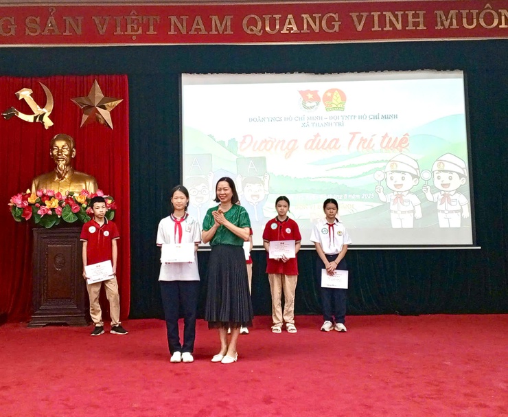 XÃ THANH TRÌ: ẤN TƯỢNG CUỘC THI “ĐƯỜNG ĐUA TRÍ TUỆ” - CHIẾN DỊCH THANH NIÊN TÌNH NGUYỆN HÈ 2025 - Ảnh 9.