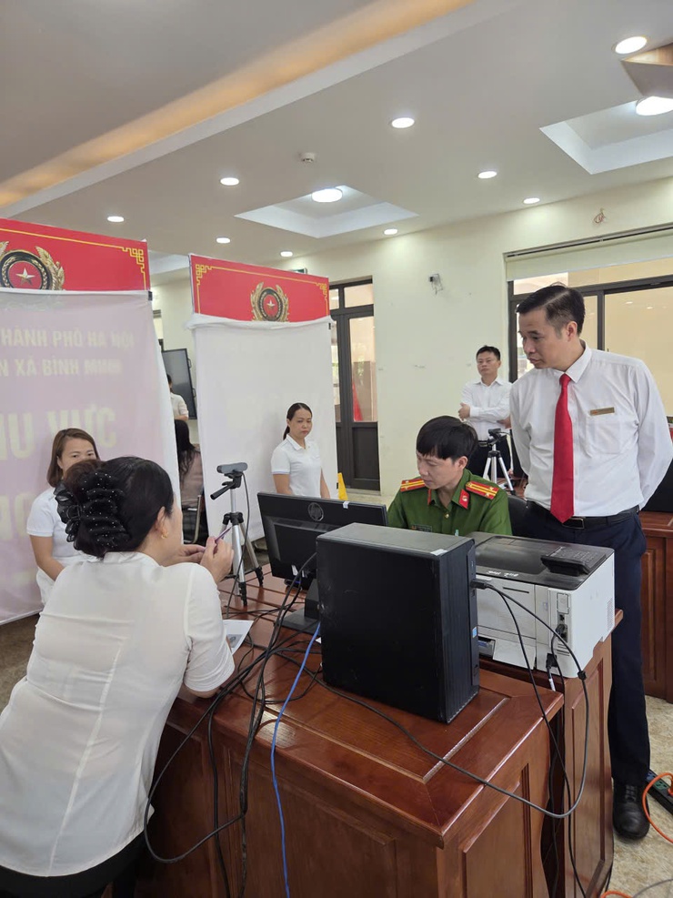 Xã Bình Minh phấn đấu hoàn thành việc  đổi thẻ Đảng viên trước ngày 15/8/2025- Ảnh 4.
