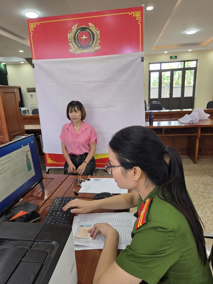Xã Bình Minh phấn đấu hoàn thành việc  đổi thẻ Đảng viên trước ngày 15/8/2025- Ảnh 2.