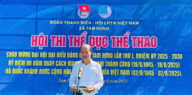 Tam Hưng: Sôi nổi hội thi Thể dục thể thao và khánh thành Công trình thanh niên chào mừng Đại hội Đảng bộ xã lần thứ I- Ảnh 4.