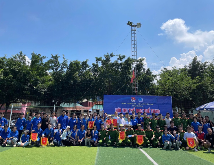 Tam Hưng: Sôi nổi hội thi Thể dục thể thao và khánh thành Công trình thanh niên chào mừng Đại hội Đảng bộ xã lần thứ I- Ảnh 16.