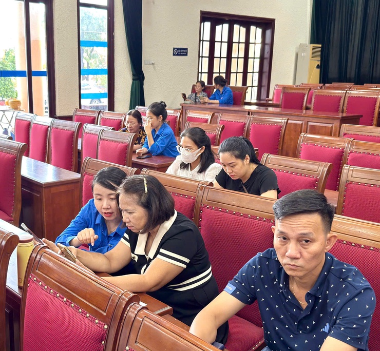 Xã Thanh Trì: Tập huấn hướng dẫn sử dụng các nền tảng số cho 25 Tổ chuyển đổi số cộng đồng- Ảnh 8.