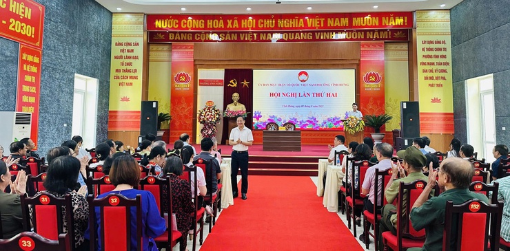 Ủy ban Mặt trận Tổ quốc Việt Nam phường Vĩnh Hưng cử bổ sung chức danh Phó Chủ tịch Ủy ban MTTQ Việt Nam phường Vĩnh Hưng, thành phố Hà Nội.- Ảnh 1.